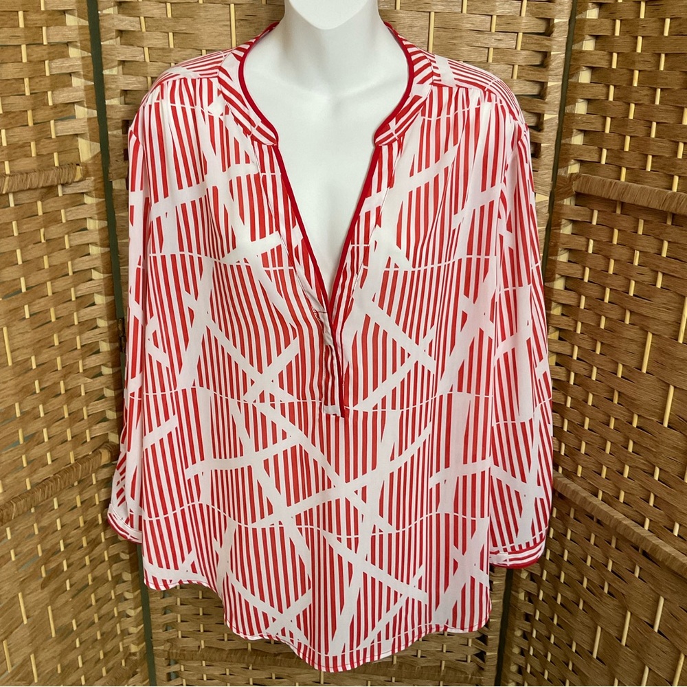 Vantarsi Plus Size 3X Blouse Semi-Sheer